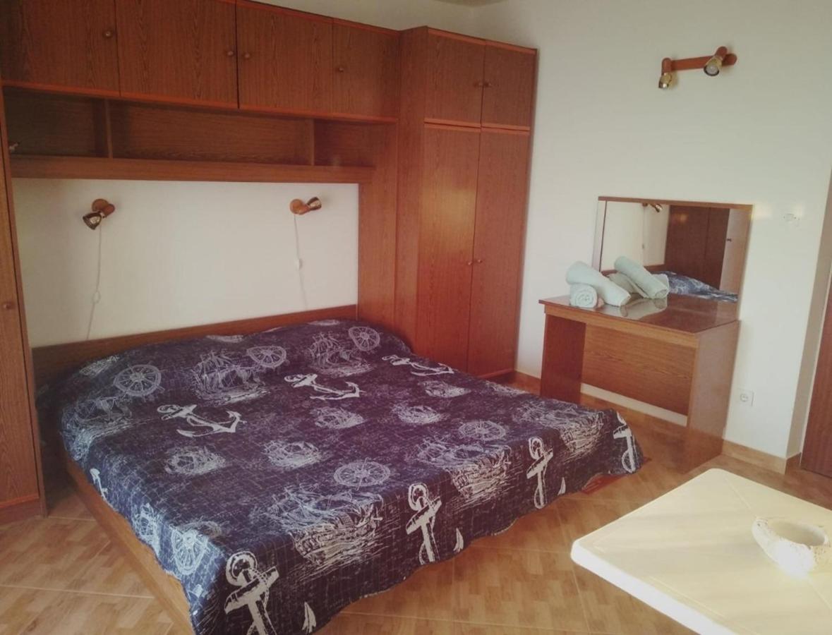Riva - 10 M From Sea Apartamento Sućuraj