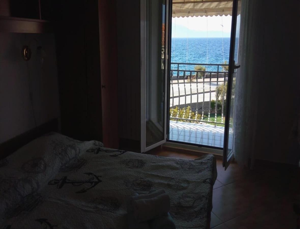 Riva - 10 M From Sea Apartamento Sućuraj