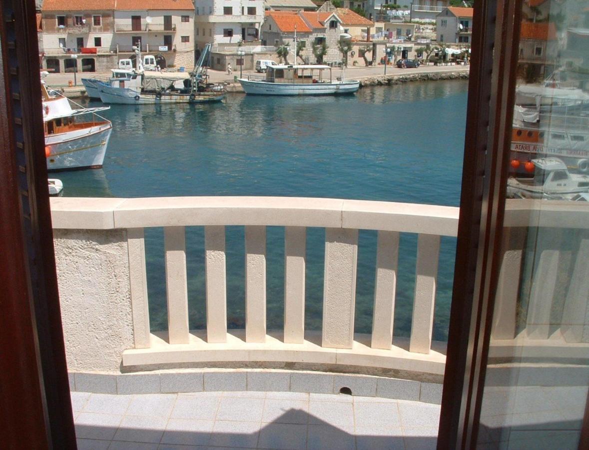 Riva - 10 M From Sea Apartamento *